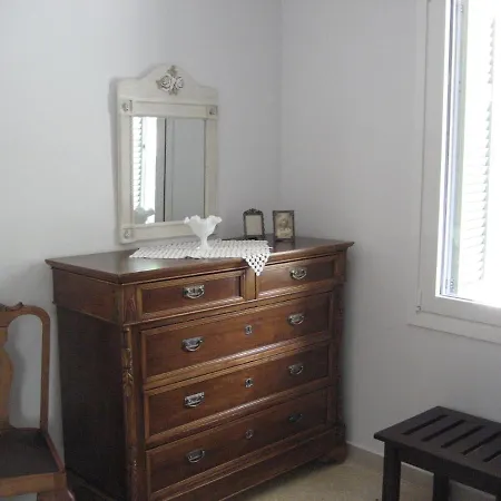 Апартаменты Nostalgia A In 50 Metres From The Sea