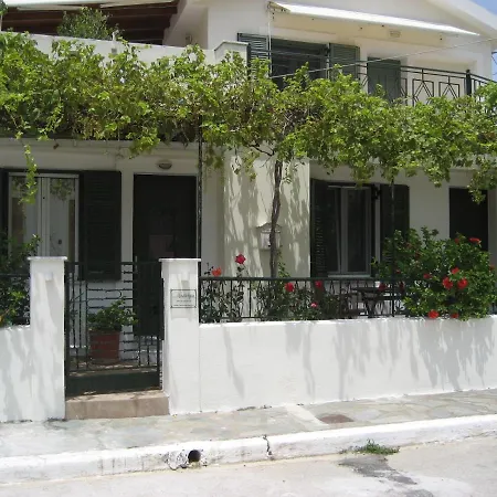 Διαμέρισμα Nostalgia A In 50 Metres From The Sea Σάμη