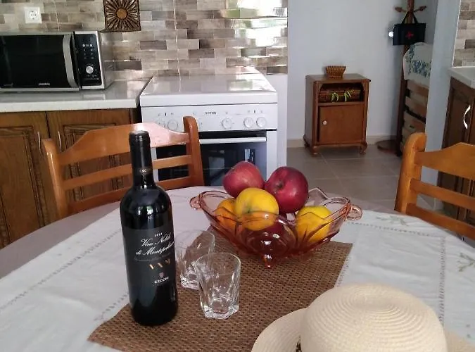 Διαμέρισμα Nostalgia A In 50 Metres From The Sea *